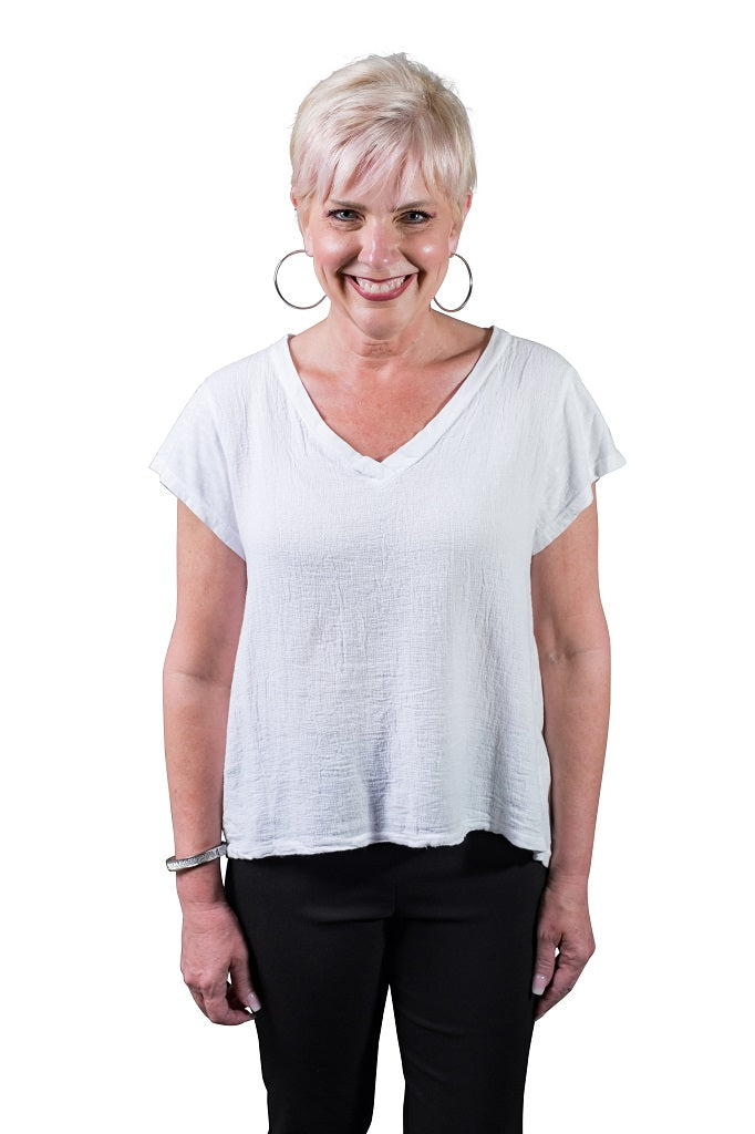 Nola Cotton/Linen V-Neck Top