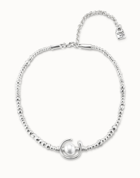 UNOde50 Short beaded necklace with a pearl